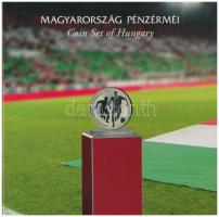 2016. 5-200Ft (6xklf) + "MLSZ (Magyar Labdarúgó Szövetség)" Cu-Ni-Zn emlékérem, forgalmi s...