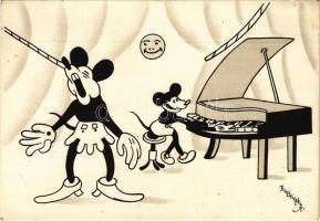 Mickey egér játszik a zongorán. Klösz korai Disney képeslap. Hátoldalon Izsák József rt. vegyészetigyár reklám / Mickey Mouse playing on the piano. Early Hungarian Disney postcard s: Bisztriczky