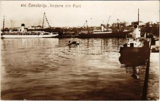 Constanta, Vedere din Port, steamships