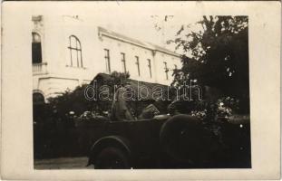 I. Armady v Karpatech / IV. Károly látogatása autóban / Charles I of Austria in automobile. photo