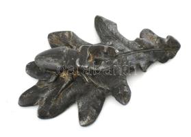 Szarvasbogár levélen . Ón dísztárgy.13 cm