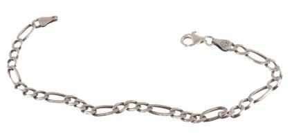 Ezüst(Ag) figaro karkötő, jelzett, h: 21 cm, nettó: 5,6 g