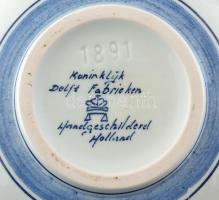 Holland Delft porcelán bonbonier, kézzel festett, jelzett, m: 11,5 cm. d: 13,5 cm