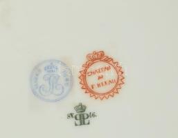 Régi Sevres kaspó, kézzel festett porcelán, jelzett, kopott, m: 20 cm, d: 27 cm