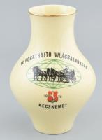 Zsolnay Fogathajtó világbajnokság Kecskemét 1978. Váza. Matricás, jelzett, hibátlan. 18 cm