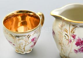 4 személyes, aranyozott, virágmotívumos, csehszlovák mokkás készlet, jelzett, festő: Szabó Zsuzsa, k...