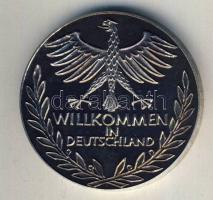 NSZK DN "Az iráni uralkodó látogatása Németországban" Ag 45,2g T:PP