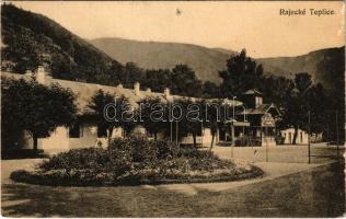 1920 Rajecfürdő, Rajecz-fürdő, Rajecké Teplice; Fürdőház. H. Jassniger kiadása / spa, bathhouse (lyuk / pinhole)