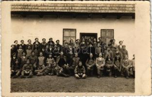 Marosvásárhely, Targu Mures; községi iskola, csoportkép / school. Foto-Lux photo (fl)