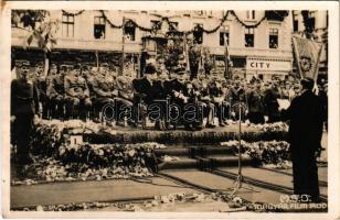 1940 Marosvásárhely, Targu Mures; bevonulás, Horthy, Purgly, City cukrászda / entry of the Hungarian troops, confectionery (fl)