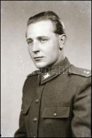 cca 1948 és cca 1954 között készült műtermi felvételek katonákról, 13 db vintage NEGATÍV, 9x6 cm-es ...