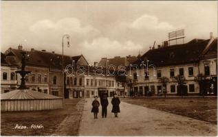 Pápa, Fő tér, Oszwald János, Révész Jenő, Schvarcz Vilmos, Muck utóda cukrász, Singer vendéglő, üzletek