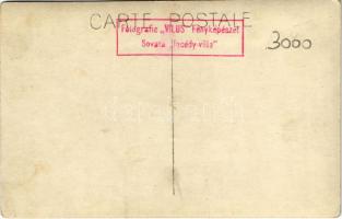 Szováta-fürdő, Baile Sovata; fürdővendég a parkban / spa guest in the park. Fotografie Vilus Incédy ...