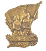 1949. MHK (Munkára Harcra Kész) bronz kitűző (32x29mm) T:1-,2