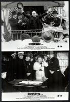 cca 1981 ,,Ragtime című amerikai film jelenetei és szereplői, 10 db vintage produkciós filmfotó, ezüst zselatinos fotópapíron, a használatból eredő (esetleges) kisebb hibákkal, 18x24 cm