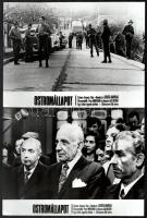 cca 1973 ,,Ostromállapot" című francia film jelenetei és szereplői, 15 db vintage produkciós fi...