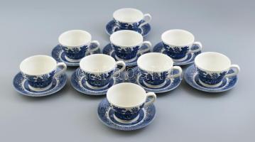 Churchill England angol fajansz teáscsésze készlet, 9-9 db csésze és alj, orientalizáló, máz alatti kék mintával. Matricás, jelzett, helyenként apró kopások, hajszálrepedés.