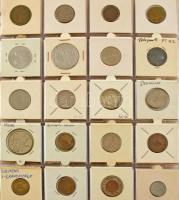 ~200 darabos külföldi bárca és emlékérem tétel berakóban, mappában, közte érdekesebb darabok T:1--2-