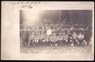 1912 BTC-KAC (Kolozsvári Atlétikai Club) labdarúgóinak csoportképe, fotólap, 8,5×13,5 cm
