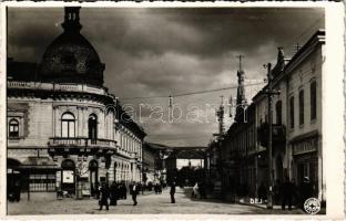 Dés, Dej; Fő utca, V. Roman üzlete. Ludovic Medgyesi kiadása / main street, shops + 1940 Dés visszatért So. Stpl.