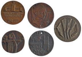 6 darabos magyar bronz emlékérem tétel, közte "Gyulai Vasipari Szövetkezet 1952-1977" egyoldalas bronz emlékérem T:1-,2 egyik átfúrva, egyiken ragasztásnyom