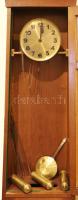 Szecessziós álló óra, mechanikus szerkezettel, nincs kipróbálva, fa tok szerkezettel és tartozékokka...