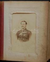 cca 1860-1890 Fotó gyűjtemény: 16 db keményhátú fotó, felerészt katonákat ábrázolóak korabeli kapcso...