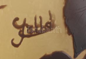 Gallé jelzéssel: Üveg díszváza, plasztikus szőlőmintával, jelzett, hibátlan, m: 13 cm