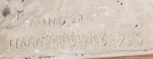 Haraszkiewicz jelzéssel: Lány bárányokkal, szoborterv. Gipsz, márvány talapzaton. Hátul jelzett: &qu...