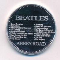 Nagy-Britannia "Beatles Abbey Road" ezüstözött fém emlékérem (38mm) T:PP felszíni karc