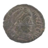 Római Birodalom / Siscia / I. Valentinianus 364-375. AE3 (2,08g) T:2,2- Roman Empire / Siscia / Valentinian I 364-375. AE3 DN VALENTINI-ANVS PF AVG / SECVRITAS-REIPVBLICAE - gamma SISC A(?) (2,08g) C:XF,VF