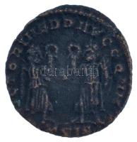 Római Birodalom / Siscia / Constans 340-348. AE4 Cu (1,15g) T:2 repedés
Roman Empire / Siscia / Con...