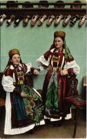 1916 Torockó, Rimetea; Toroczkói pártás leányok. Válandor István kiadása / Mädchen mit Kopfputz / Transylvanian folklore (fl)