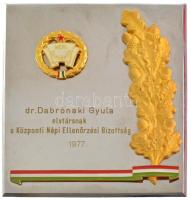 1977. Dr. Dabrónaki Gyula elvtársnak a Központi Népi Ellenőrzési Bizottság műgyantás, bronz rátétes krómozott plakett eredeti tokban T:1