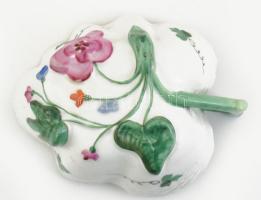 Óherendi petrezselyem mintás, leveles cukortartó, jelzett, kis kopásokkal, 10x8 cm