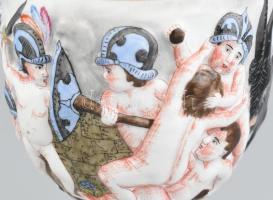 Antik relief szerű puttós füles váza, kézzel festett porcelán, jelzett: "arany címeres", k...