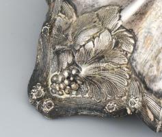 Ezüst (Ag) talpú, biedermeier kínáló, sérült talp, sérült üveg, inog, jelzett, töltött talp, m: 18 c...