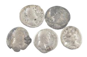 Római Birodalom 5db-os Ag Denár érmetétel a II-III. századból T:3,2- Roman Empire 5pcs Ag Denarius coin lot from the 2nd-3rd century C:F,VG