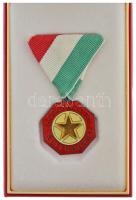 ~1970. "A Szocialista Kultúráért" műgyantás fém kitüntetés mellszalagon, tokban T:1-