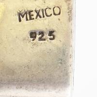 Ezüst (Ag) nagyméretű ónixos medál, jelzett, bruttó: 5,34g. h: ,3cm