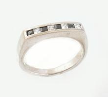 Ezüst (Ag) gyűrű kőékítéssel, jelzett, méret: 58, bruttó: 4,3 g