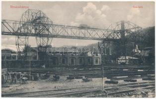 Resicabánya, Resita; Bakdaru a vasgyárban, iparvasút / Bock-Kran / crane in the iron works, factory, industrial railway (fa)