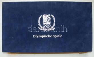 Nagyalakú éremtartó kazetta, tálca nélkül, 12 férőhellyel, 55x55mm