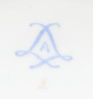 Antik francia Sevres / S?vres bonbonier, kézzel festett porcelán, jelzett, korának megfelelő állapot...