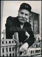 1971 Cegléd, idős férfi portréja, sajtófotó, a hátoldalon feliratozott, pecséttel jelzett (Magyar Hírek - Novotta Ferenc felvétele), 24x18 cm