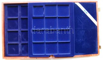 Éremtartó kazetta, 1db tálcával, 24 férőhellyel, 55x55mm