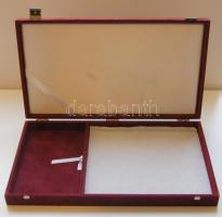 Nagyalakú éremtartó kazetta, tálca nélkül