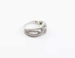 Ezüst(Ag) fonott gyűrű, jelzett, méret: 51, bruttó: 3,2 g