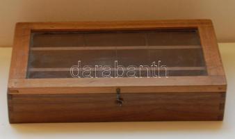 Régi üveges, fa szortírozó doboz