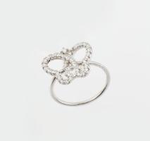 Ezüst(Ag) pillangós gyűrű, jelzett, méret: 51, bruttó: 2,1 g